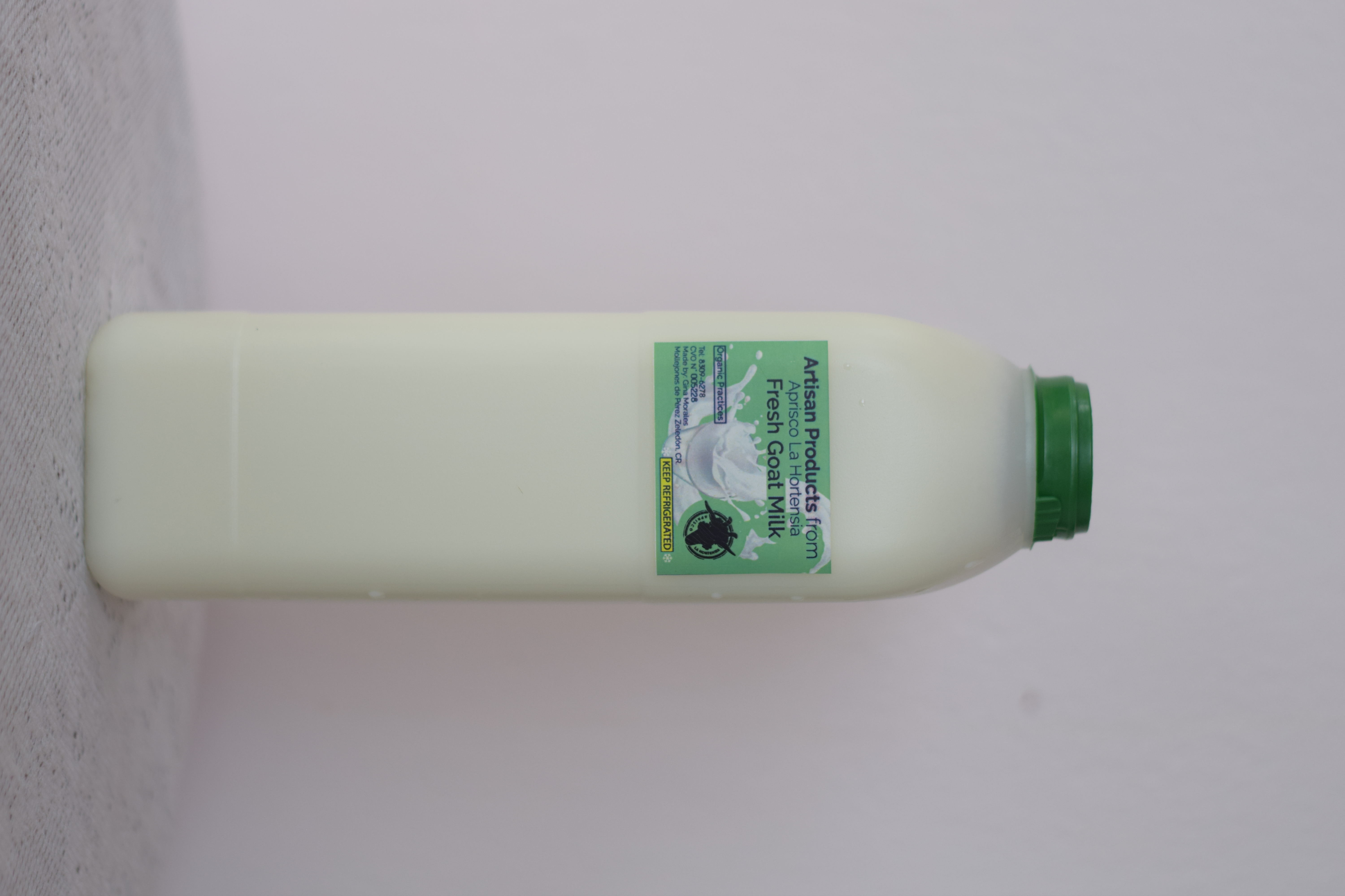 Goat Fresh Milk in Plastic (Leche Fresca).